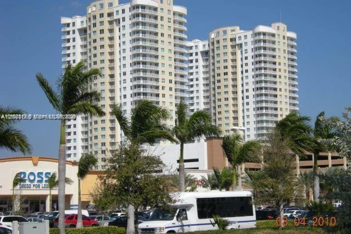 1745 E Hallandale Beach Blvd #1406W, Hallandale Beach: photo 1 of 22
