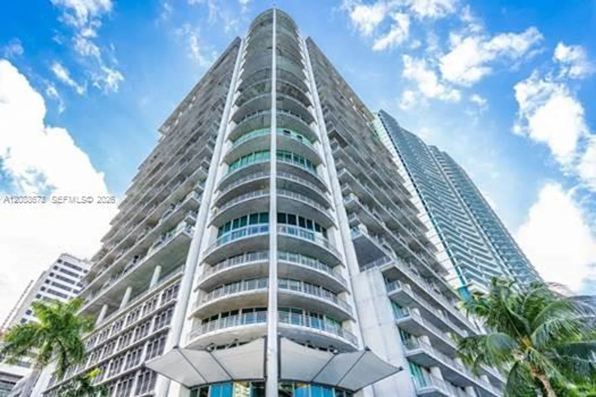 690 SW 1st Ct #2723, Miami: photo 1 of 11