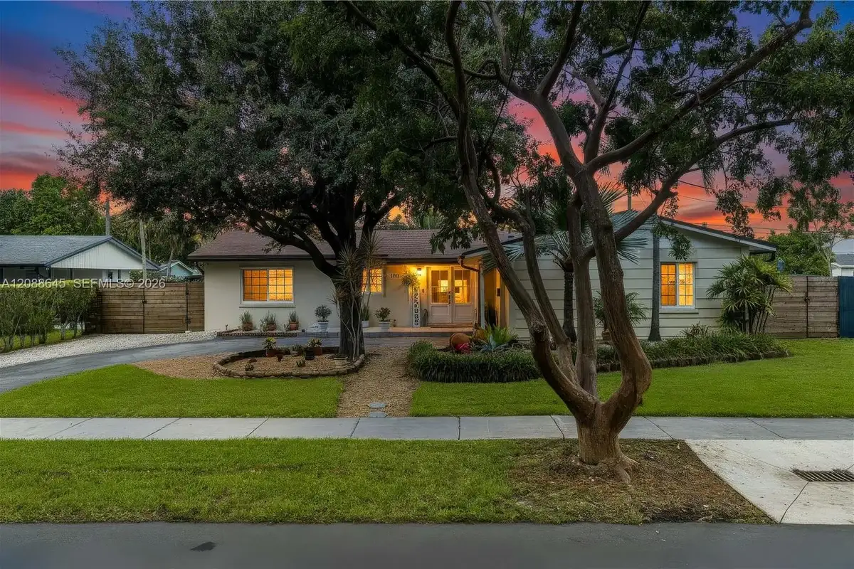 19780 SW 101st Ave, Cutler Bay: photo 1 of 38