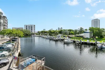 26 Diplomat Pkwy #2390, Hallandale Beach: photo 1 of 16