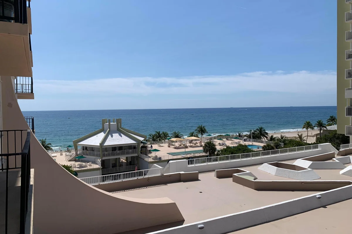 101 Briny Ave #806, Pompano Beach: photo 1 of 26