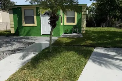 1810 Rutland St, Opa-locka: photo 1 of 4