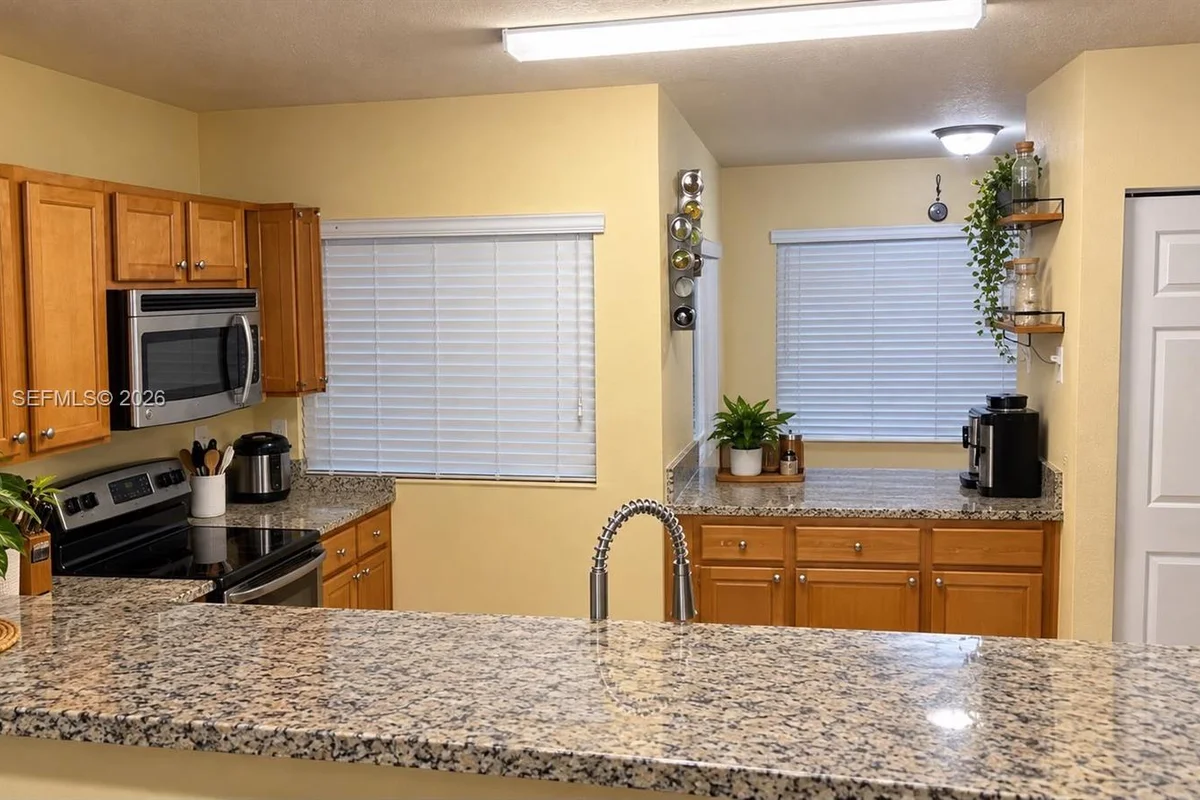 22511 SW 88th Pl #11-24, Cutler Bay: photo 1 of 15