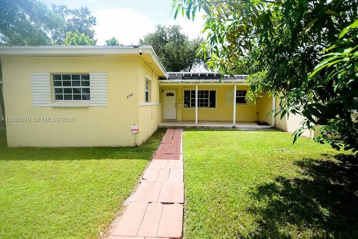 298 NW 104th St, Miami: photo 1 of 27