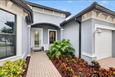 4529 Pinehurst Trl W, Oakland Park: photo 1 of 61