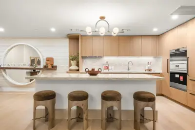1176 97th St #201, Bay Harbor Islands: photo 1 of 50