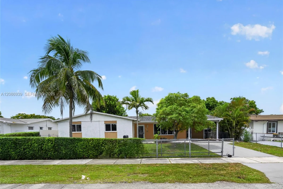 19920 SW 118th Pl, Miami: photo 1 of 60