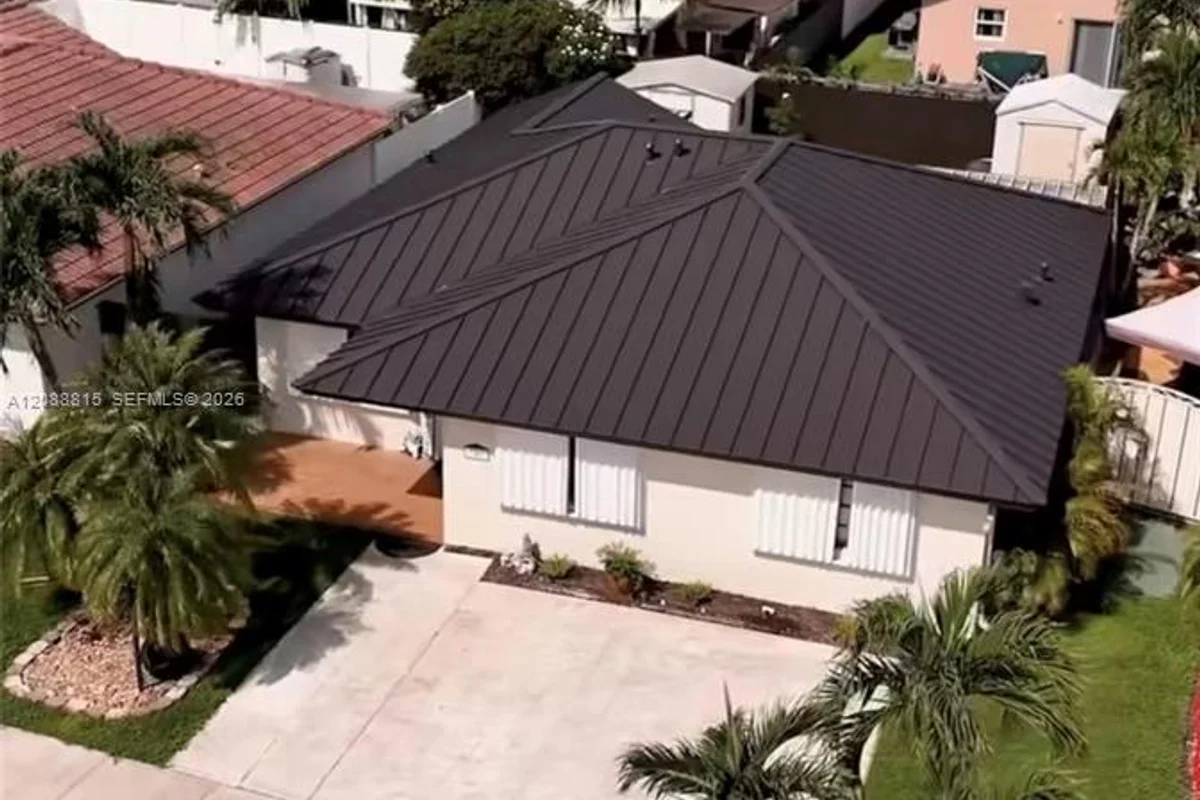 748 NW 133rd Ave, Miami: photo 1 of 16