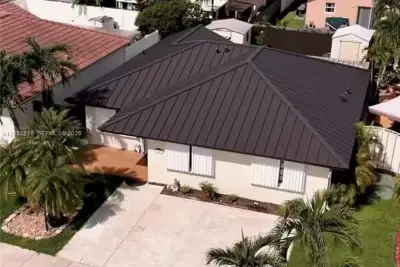 748 NW 133rd Ave, Miami: photo 1 of 16