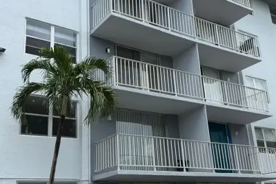 1805 E Sans Souci Blvd #434, North Miami: photo 1 of 14