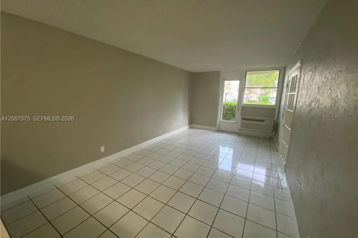 2771 Riverside Dr #111-A, Coral Springs: photo 1 of 8