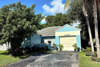 20602 SW 103rd Ave, Cutler Bay: photo 1 of 9