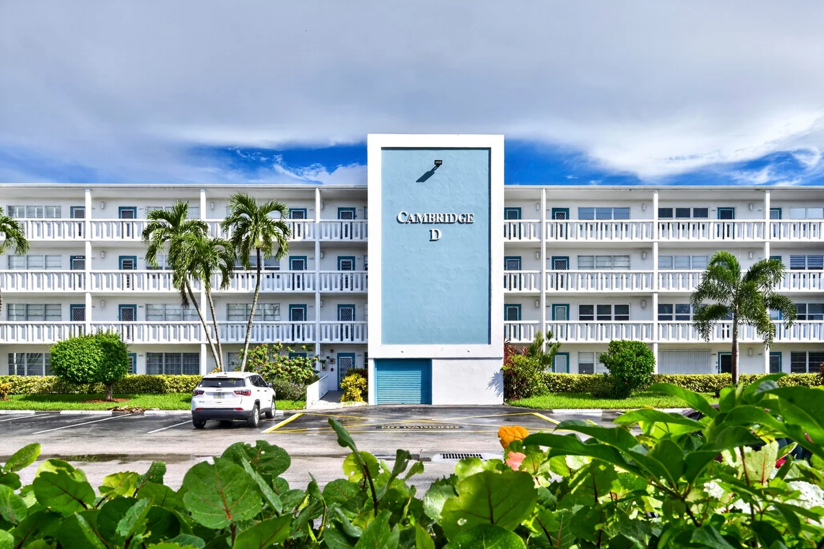 2079 Cambridge D, Deerfield Beach: photo 1 of 25