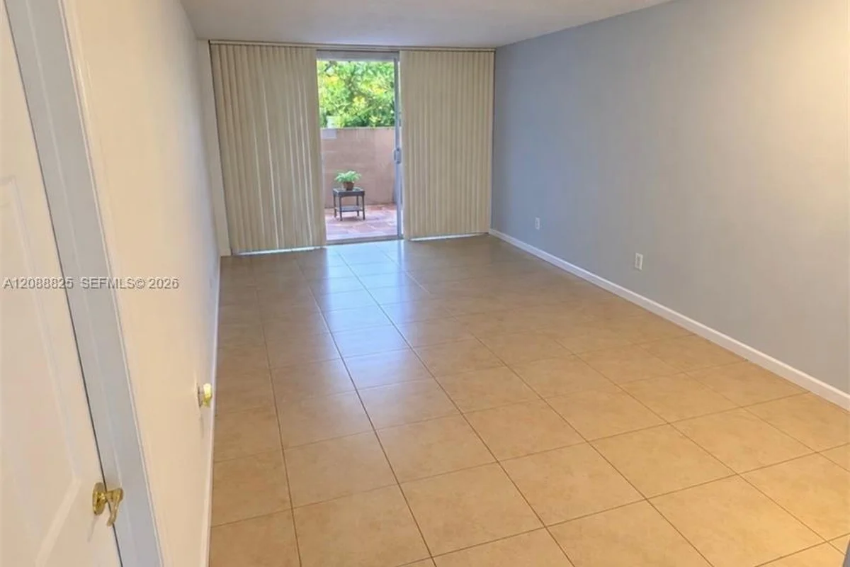 10625 SW 112th Ave #103, Miami: photo 1 of 16
