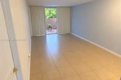 10625 SW 112th Ave #103, Miami: photo 1 of 16