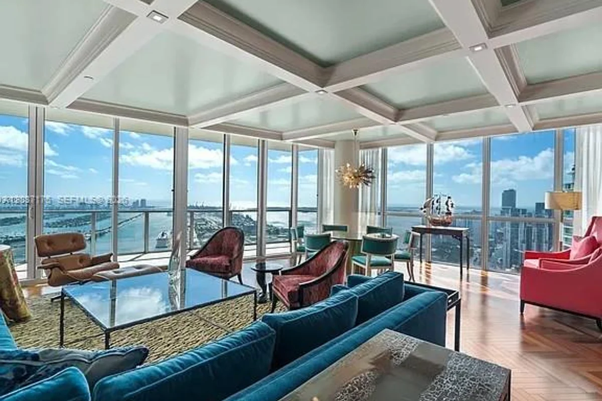 Condo in Miami: photo 1 of 48