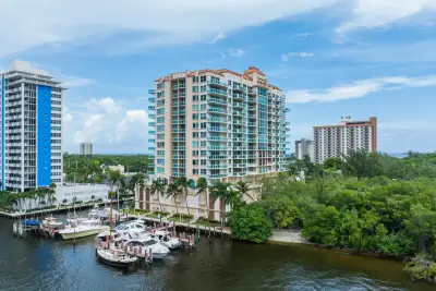 2845 NE 9th St #601, Fort Lauderdale: photo 1 of 31