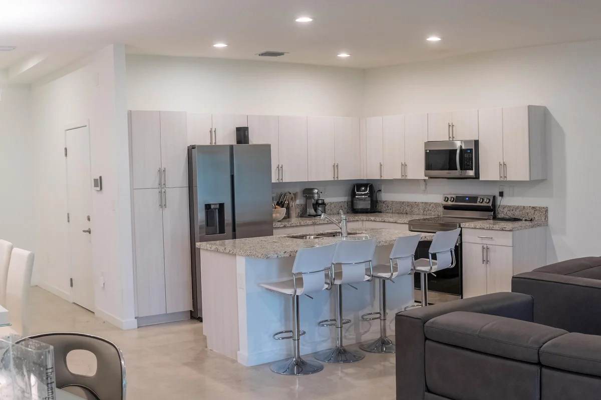 108 NW 31st Ave, Fort Lauderdale: photo 1 of 14