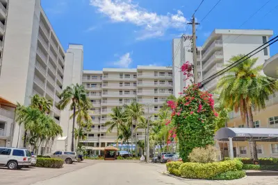 3100 NE 48th St #609, Fort Lauderdale: photo 1 of 38