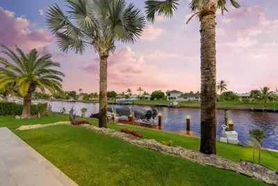 206 Arlington Rd, West Palm Beach: photo 1 of 46