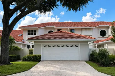 4107 Carriage Dr #K2, Pompano Beach: photo 1 of 32
