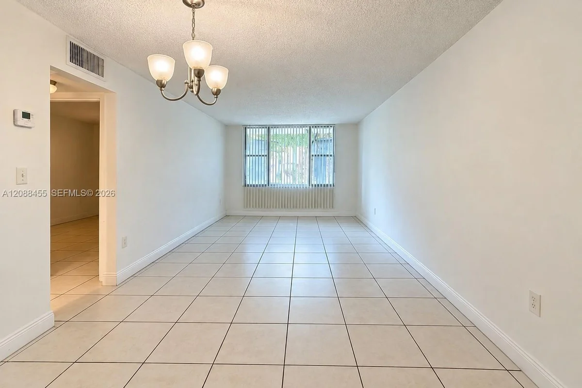 1805 Sans Souci Blvd #119, North Miami: photo 1 of 13