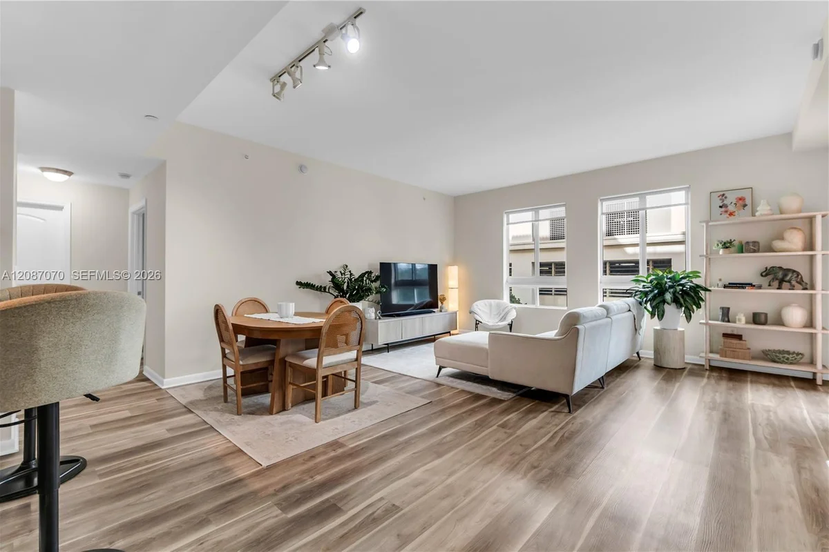 7350 SW 89th St #312S, Miami: photo 1 of 47