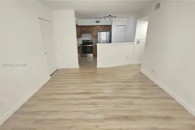 3700 N 56 Ave #1012, Hollywood: photo 1 of 19