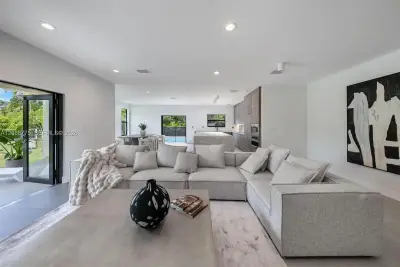 12790 SW 91st Ave, Miami: photo 1 of 66