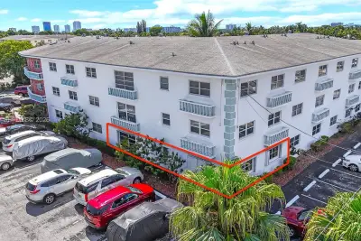 600 Pine Dr #104, Pompano Beach: photo 1 of 30