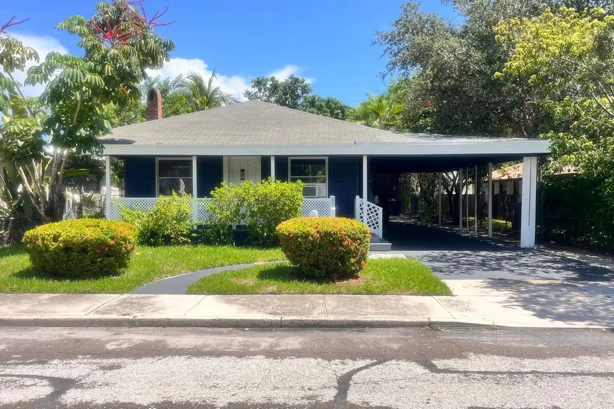 1006 S M St, Lake Worth Beach: photo 1 of 32