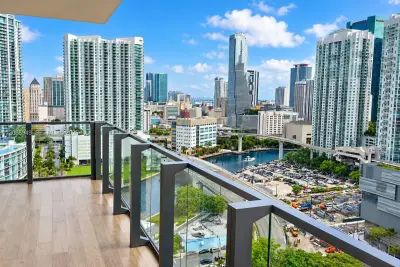 88 SW 7th St #1711, Miami: photo 1 of 24