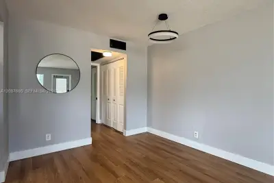 21 Windsor B, West Palm Beach: photo 1 of 14