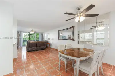 7091 Environ Blvd #346, Lauderhill: photo 1 of 25