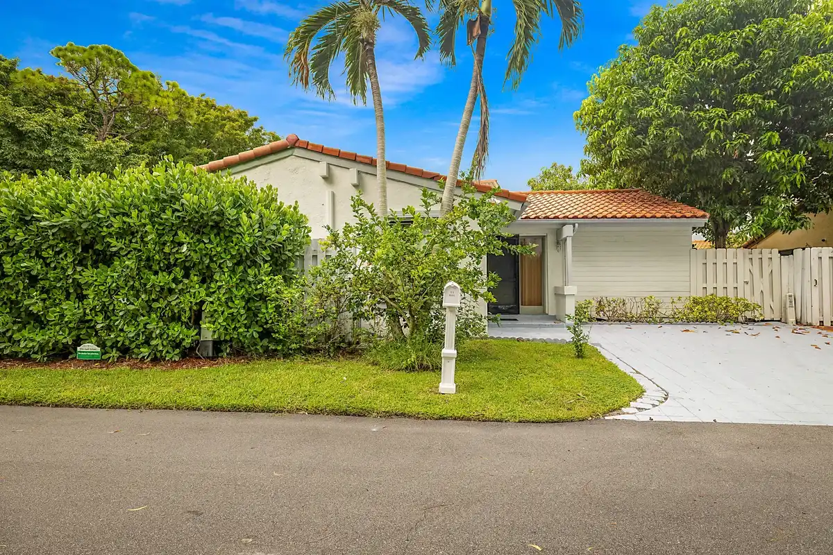 2780 Norfolk Pine Ct, Lake Worth: photo 1 of 30