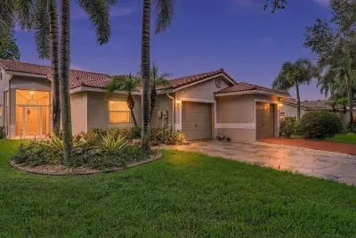 110 Sausalito Dr, Boynton Beach: photo 1 of 72