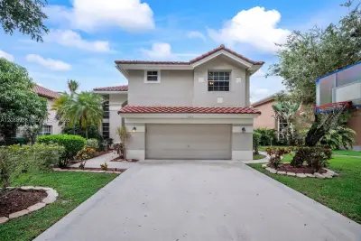 11092 Topeka Pl, Cooper City: photo 1 of 19