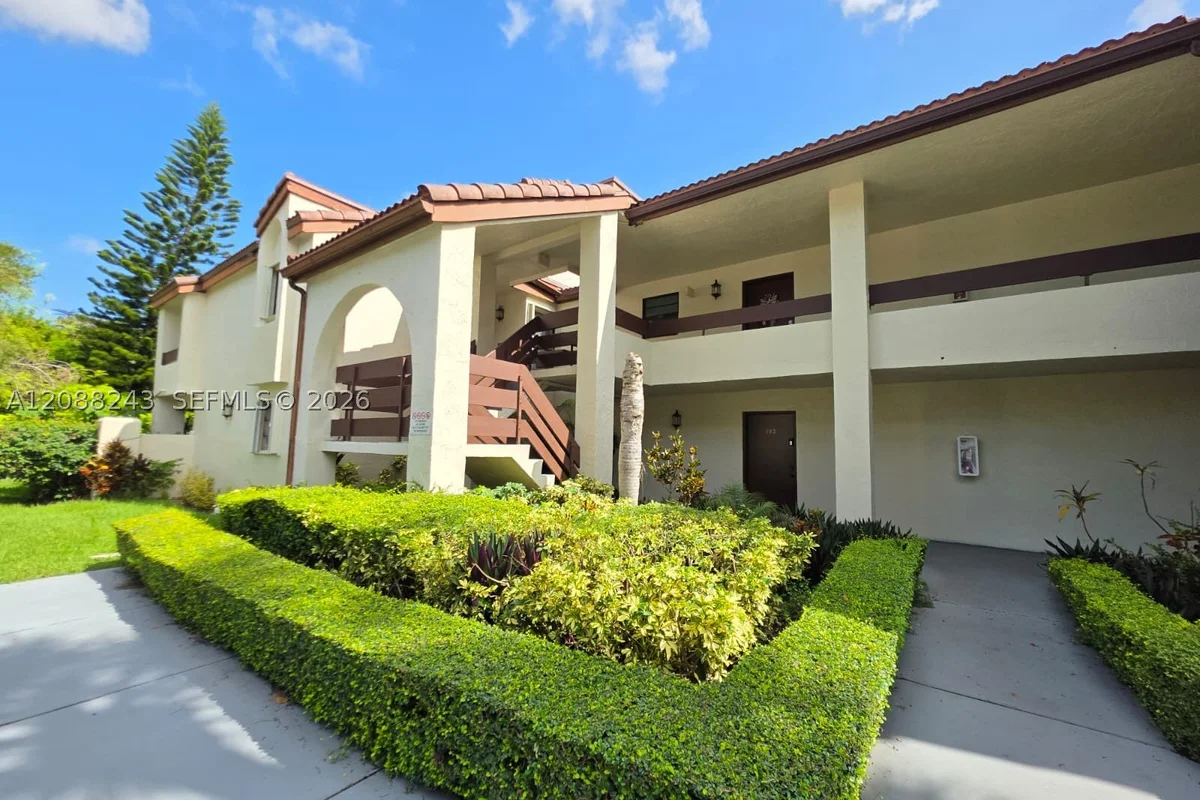 9060 SW 125th Ave #C202, Miami: photo 1 of 11