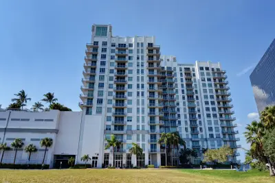 300 S Australian Ave #128, West Palm Beach: photo 1 of 60