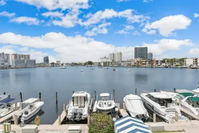 126 Golden Isles Dr #34A, Hallandale Beach: photo 1 of 41