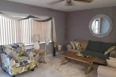 15 Salisbury A, West Palm Beach: photo 1 of 33