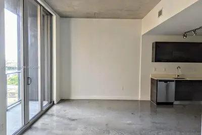151 SE 1st #1007, Miami: photo 1 of 28