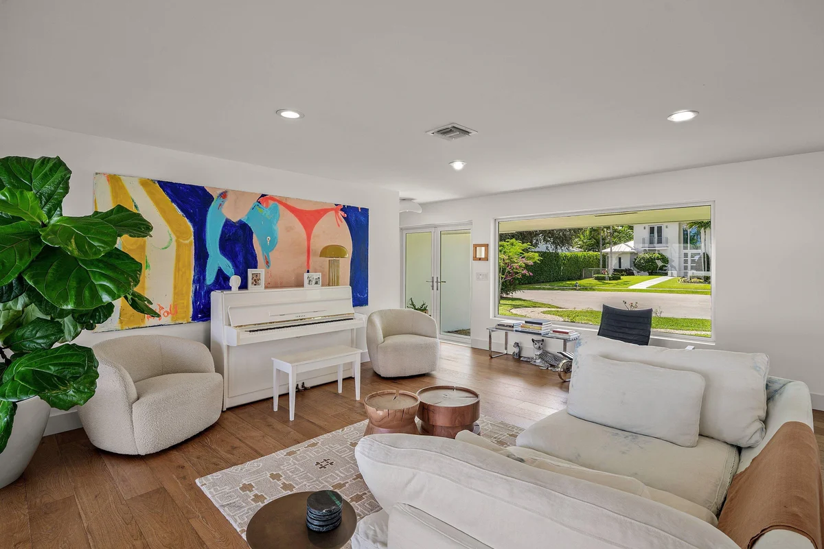 1009 NW 1st Ave, Delray Beach: photo 1 of 48