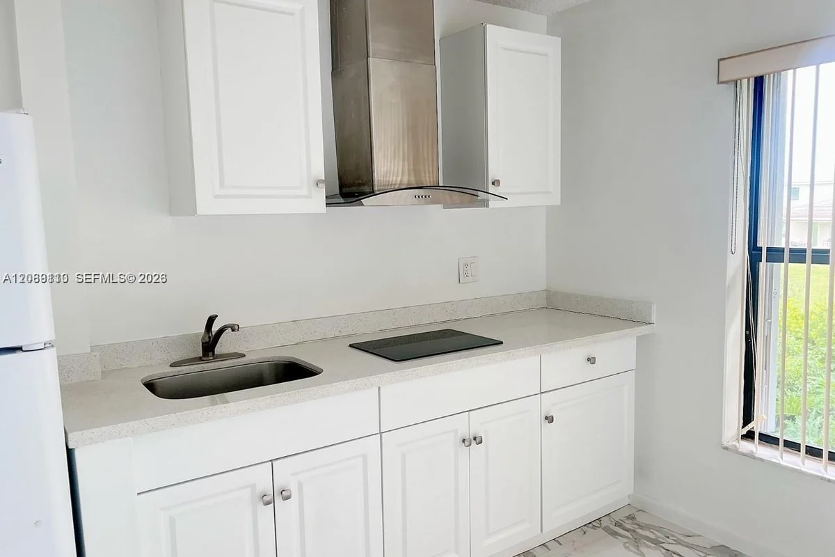 1440 NW 45th St #A1, Deerfield Beach: photo 1 of 8