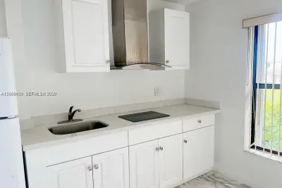 1440 NW 45th St #A1, Deerfield Beach: photo 1 of 8
