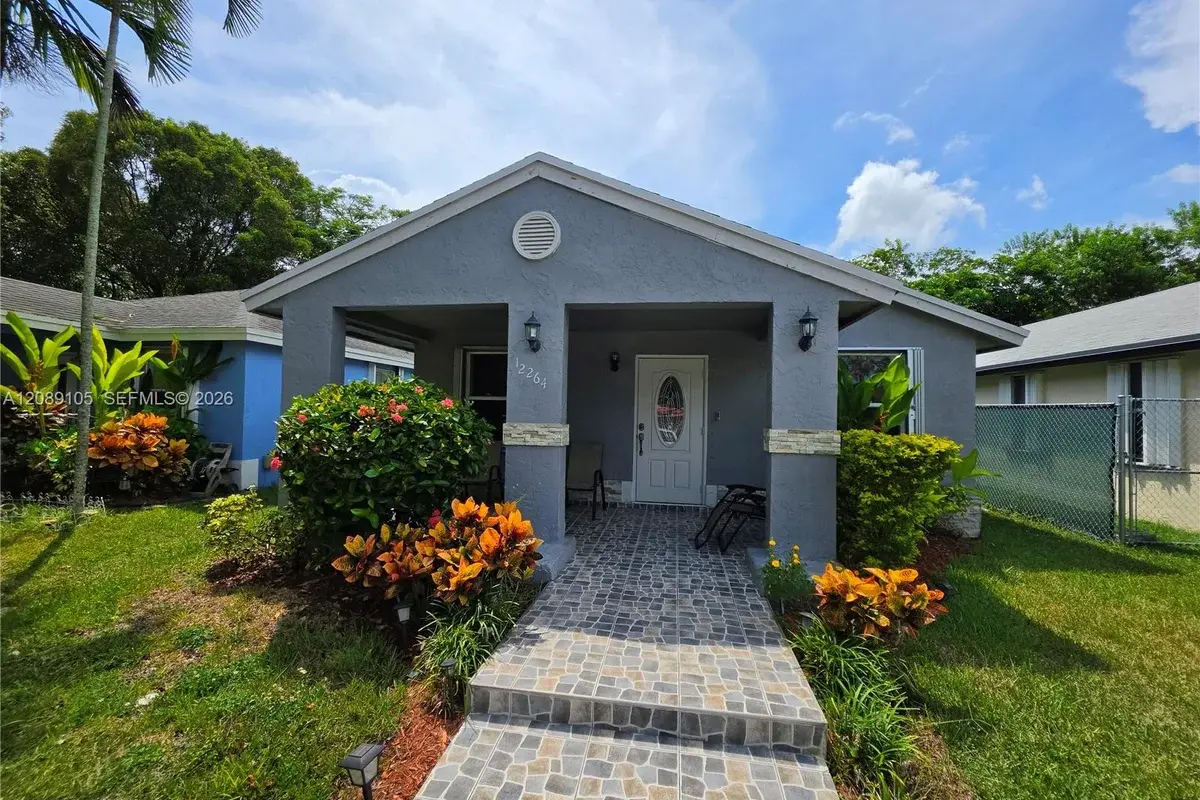 12264 SW 201st Ter, Miami: photo 1 of 32