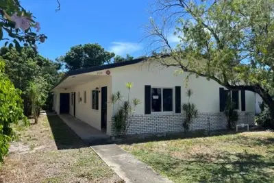 220 SE 22nd Ave #2, Pompano Beach: photo 1 of 18