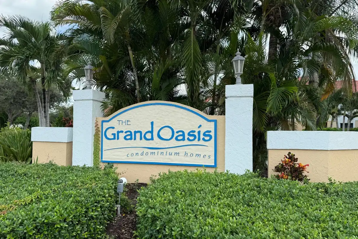 5821 Riverside Dr #203 B, Coral Springs: photo 1 of 15