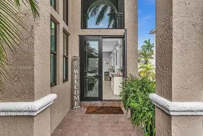 16369 SW 16 St, Pembroke Pines: photo 1 of 57