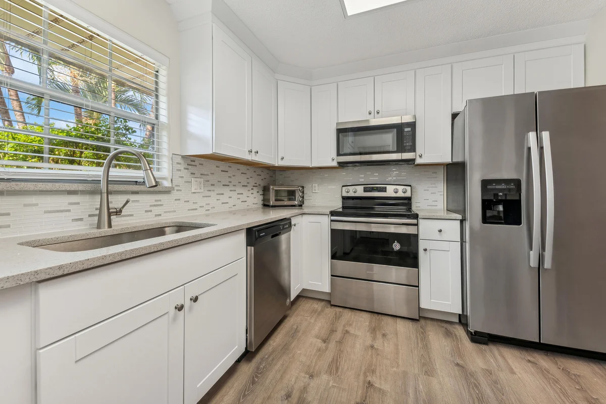 118 Amherst Ln, Lake Worth: photo 1 of 20